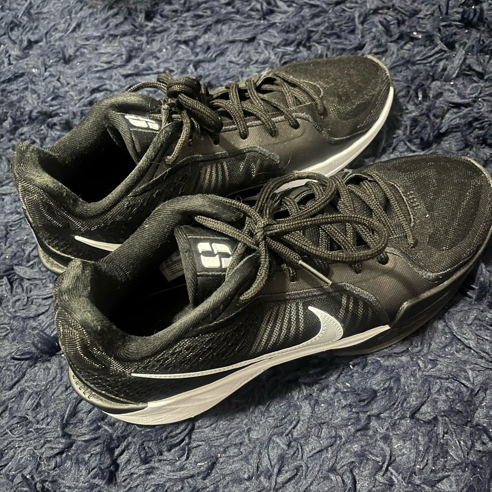 Nike Women Black Sabrina 2 basketball shoes